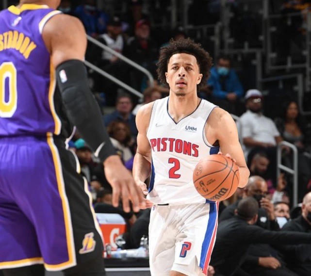 鹰的全力阻 鹰的全力阻